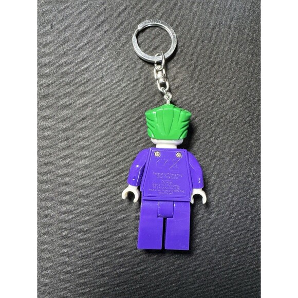 LEGO Keychain Figure with LED Light - THE JOKER (DC) (3 inch) - Mint Mini Figure - Picture 5 of 7